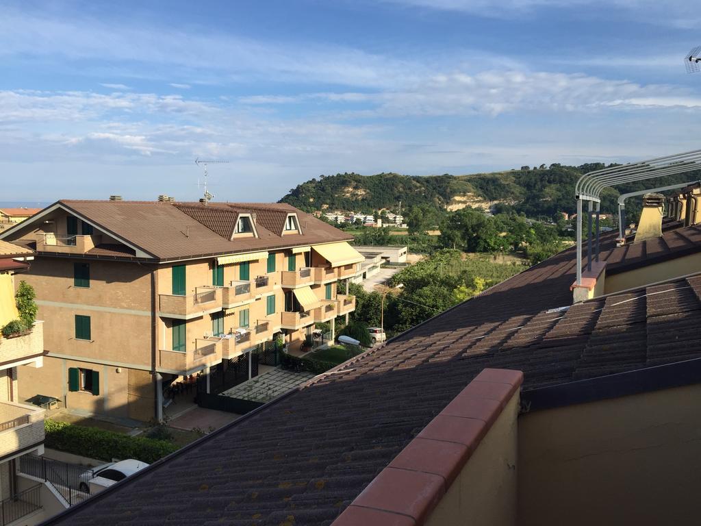 Mansarda Mare Apartment Altidona Room photo